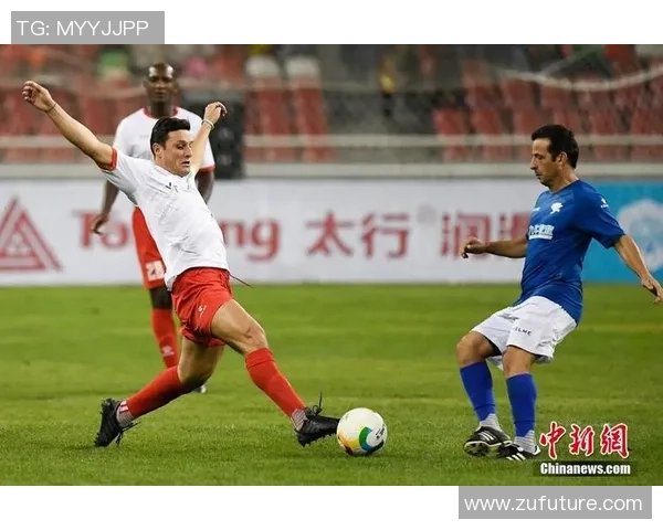 能不能推荐一些当今最受欢迎的足球明星及其精彩表现分析